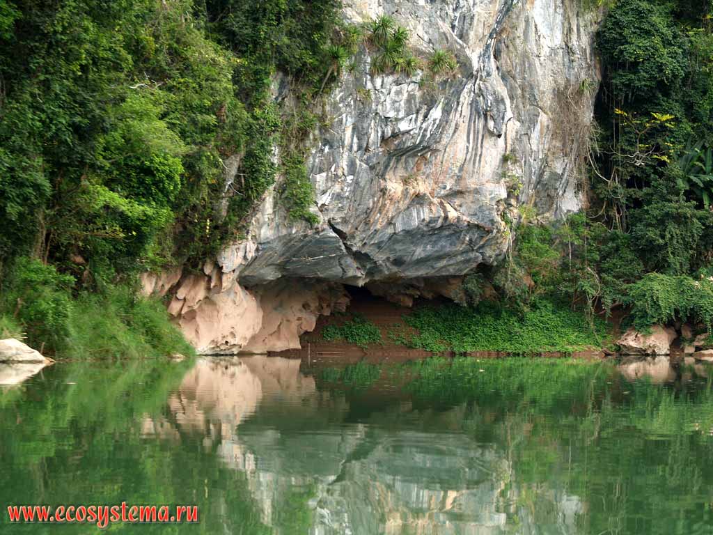 The rocky outcrop on the bank of the Ou river.
Humid tropical forests zone. Indo-China peninsula.